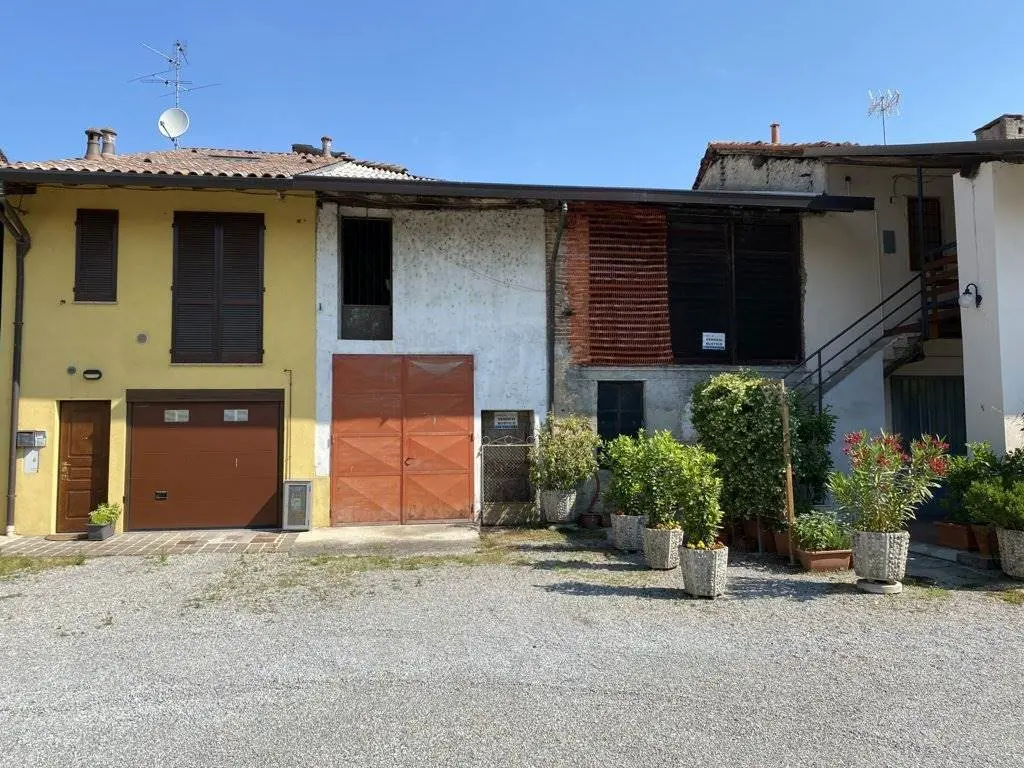 Rustico casale in Vendita a Cassano d'Adda