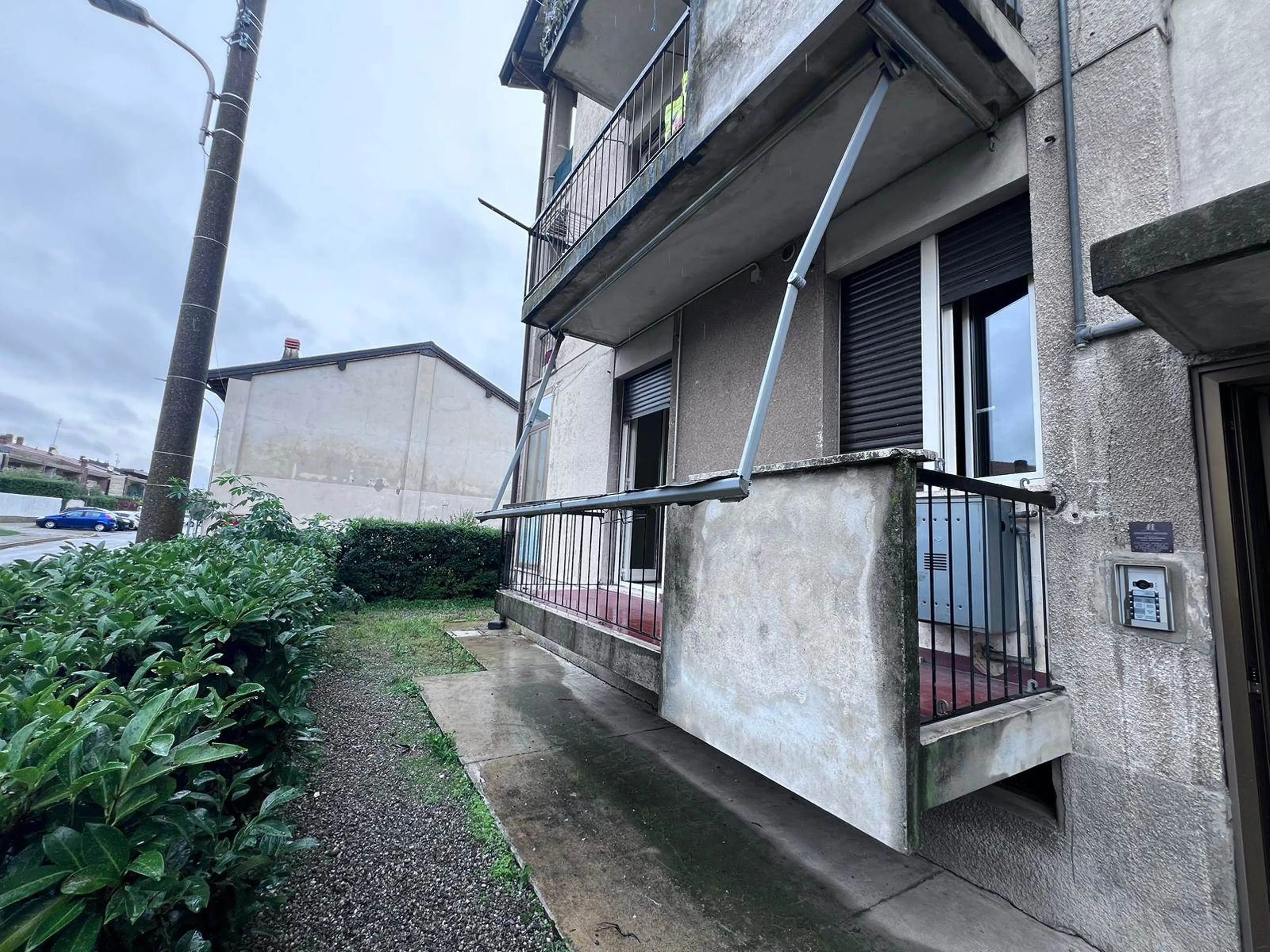 Ampio Bilocale in Centro a Basiano con Balcone e Cantina