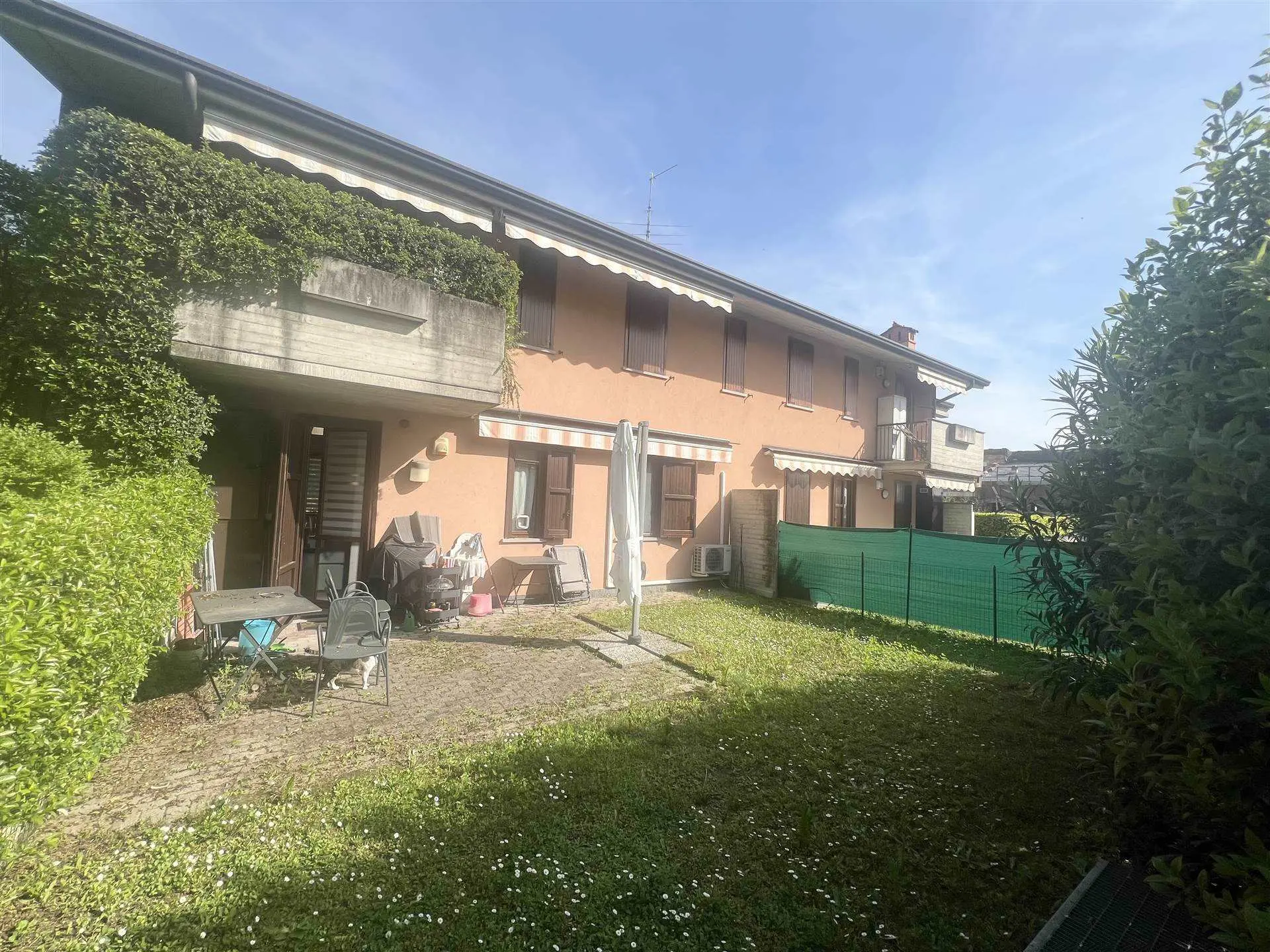 Appartamento trilocale con giardino privato