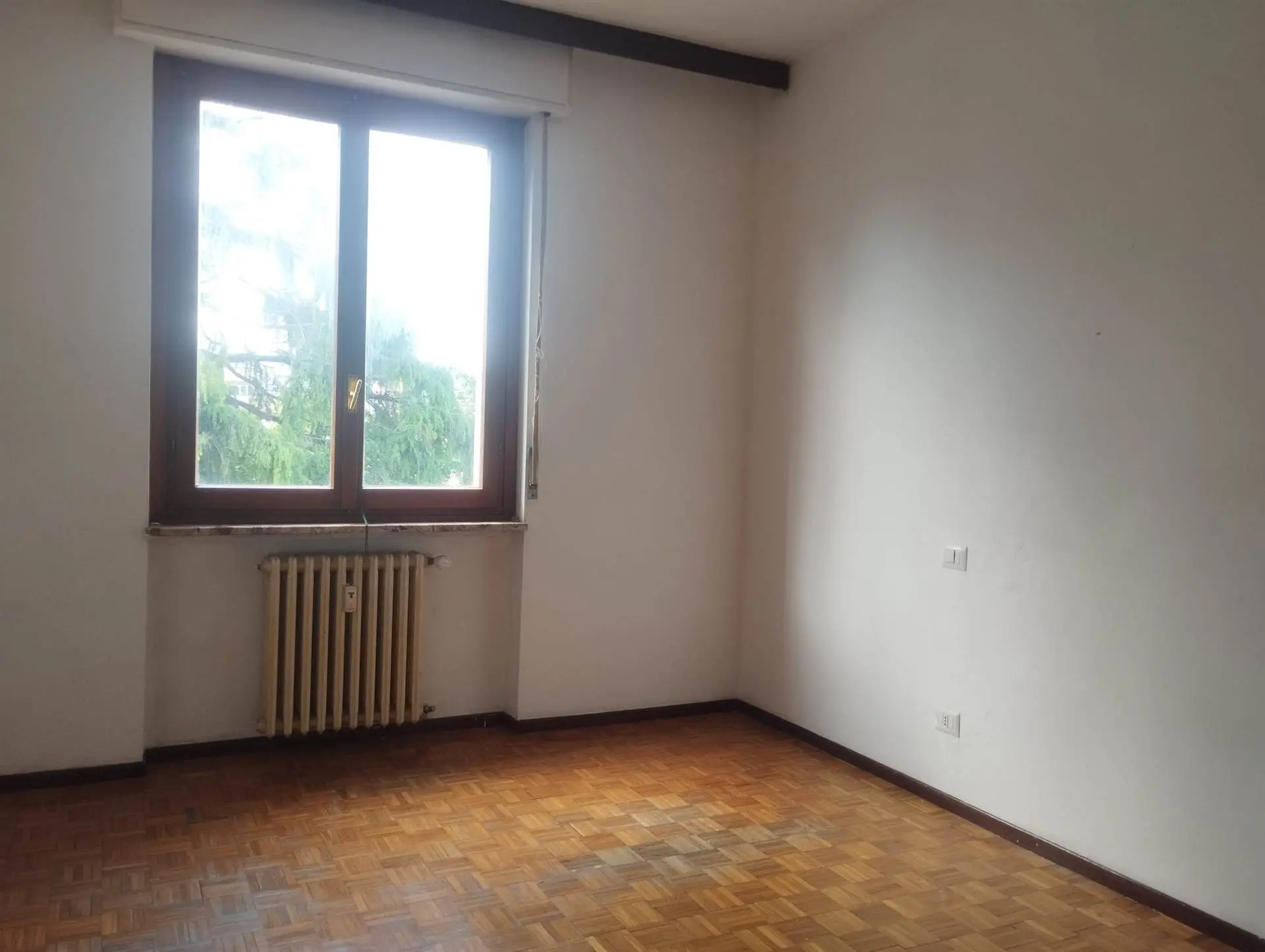 Ampio e Soleggiato Trilocale con Box