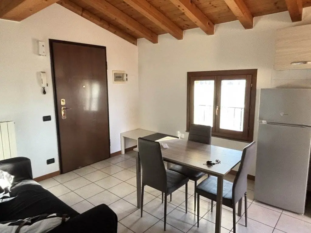 Pozzuolo Martesana – Elegante Bilocale in Vendita nella Frazione di Bisentrate