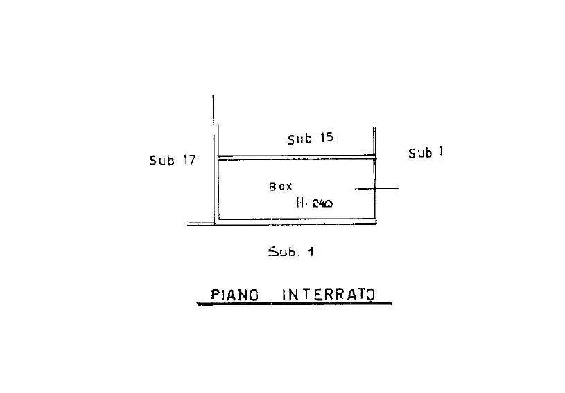 Box singolo ampio al piano interrato