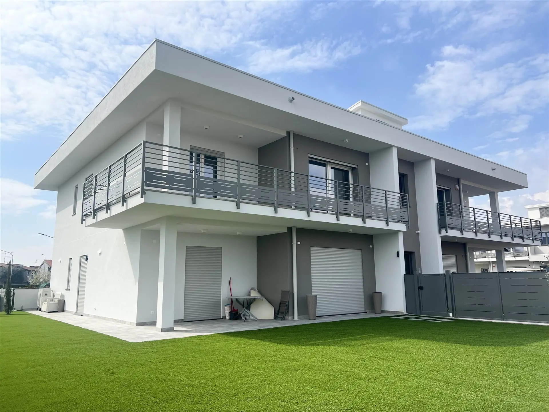 Ultimo quadrilocale con giardino disponibile !