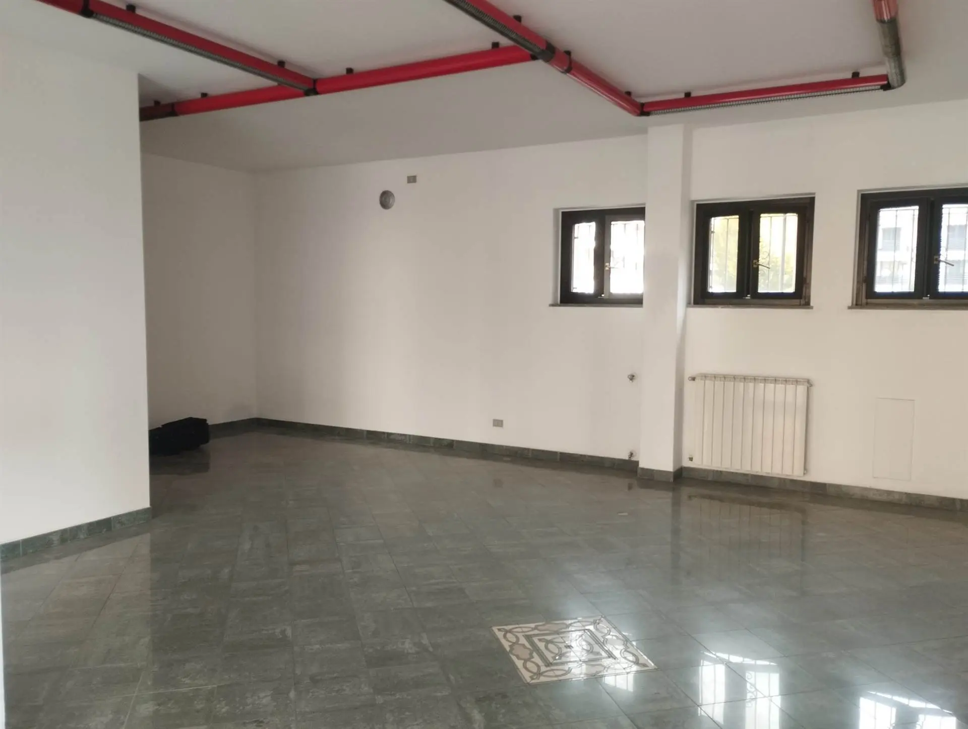 Immagine di copertina dell'immobile Negozio/Ufficio nel centro del paese