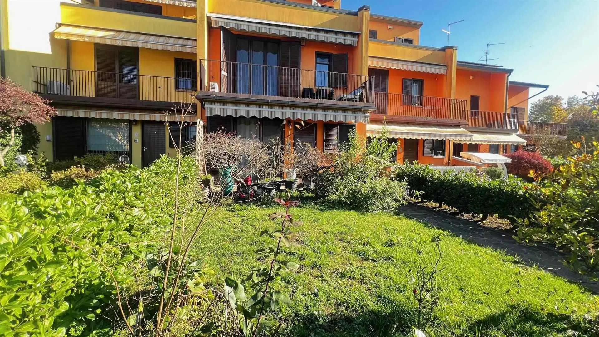 Urgnano villa a schiera