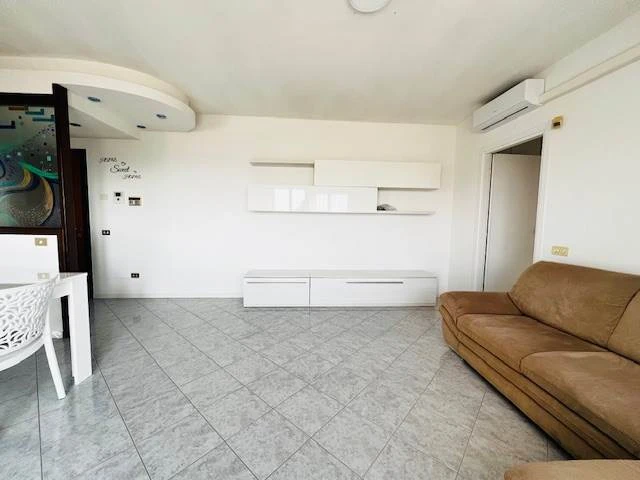 Trilocale arredato in vendita a Zanica