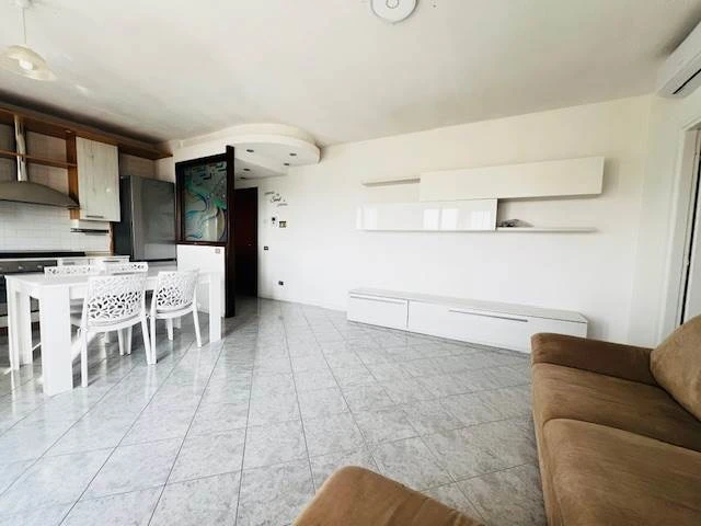 Trilocale arredato in vendita a Zanica