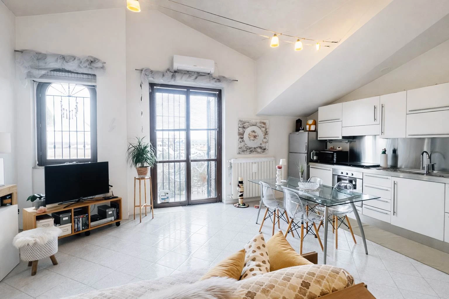 Open house sabato 14 marzo ore 10 - ampio bilocale