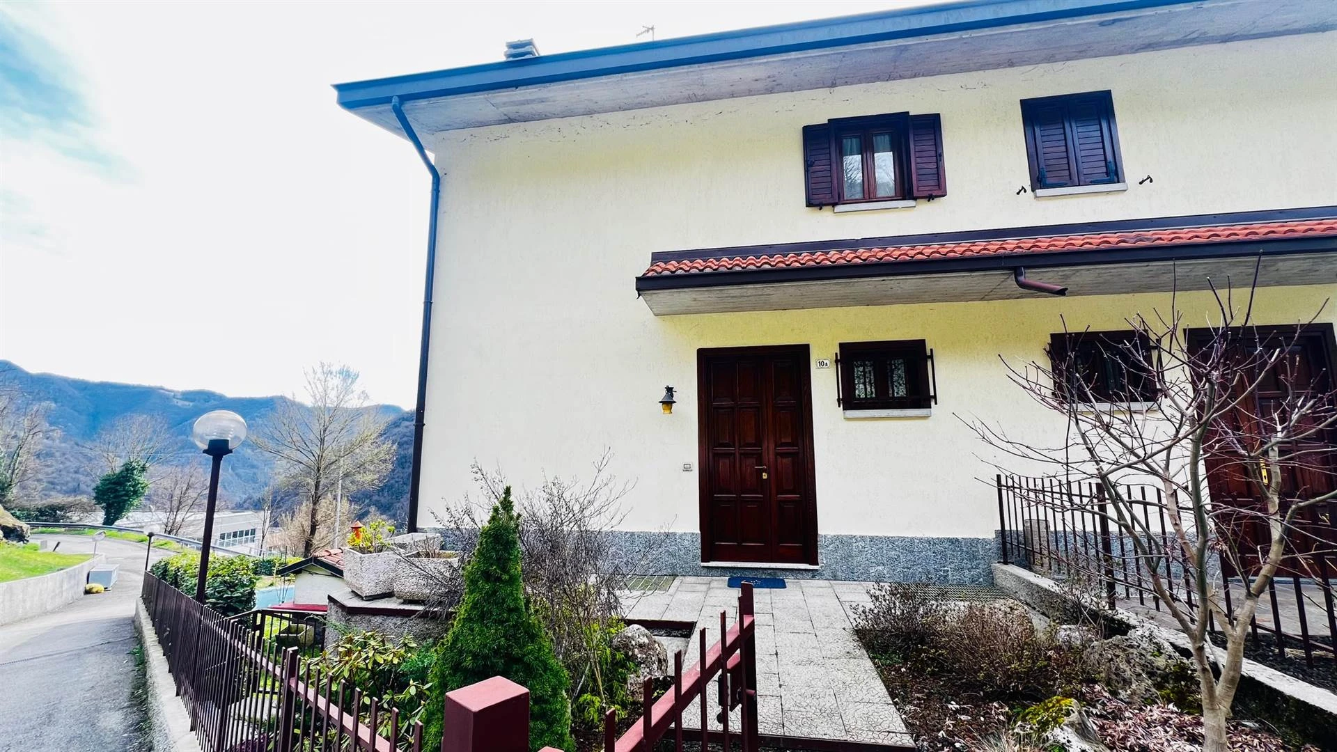 Villetta con vista e giardino – Val Brembilla