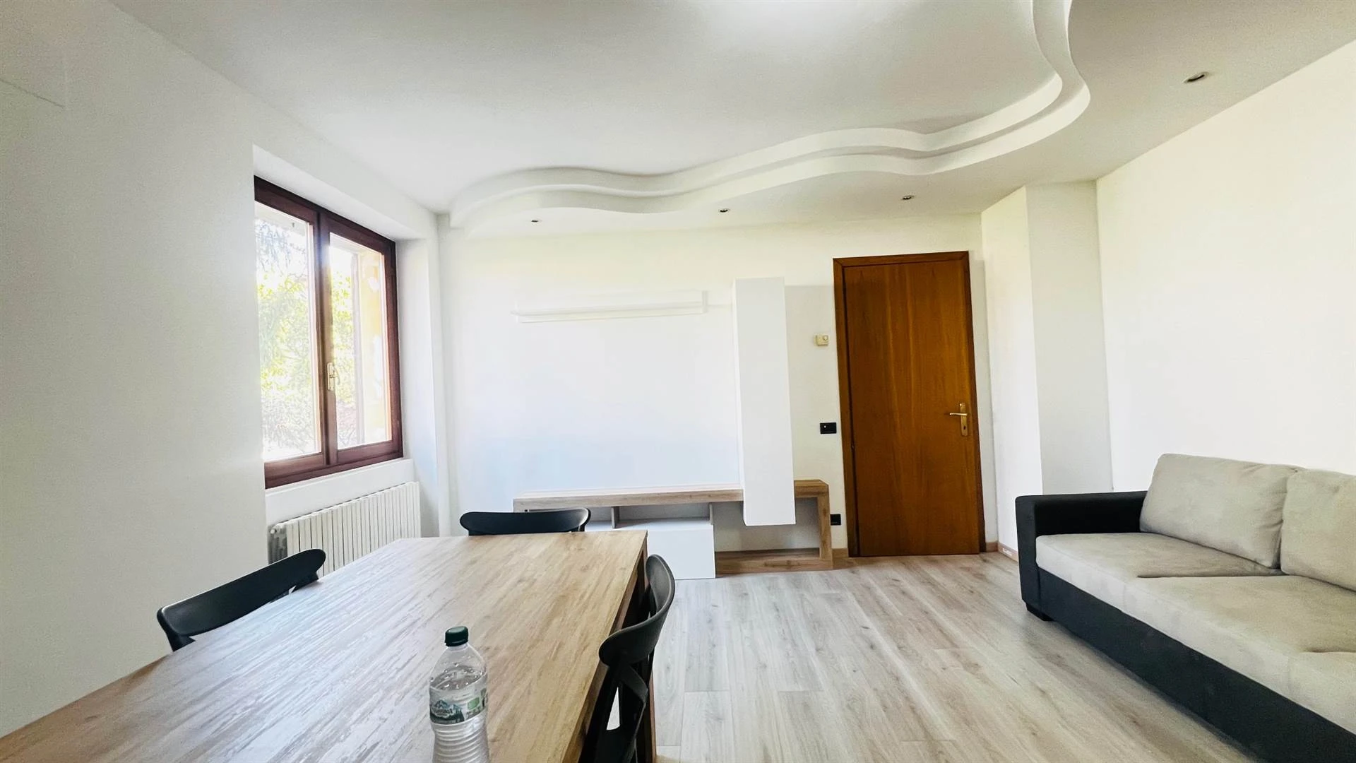 Bilocale ristrutturato con arredo nuovo