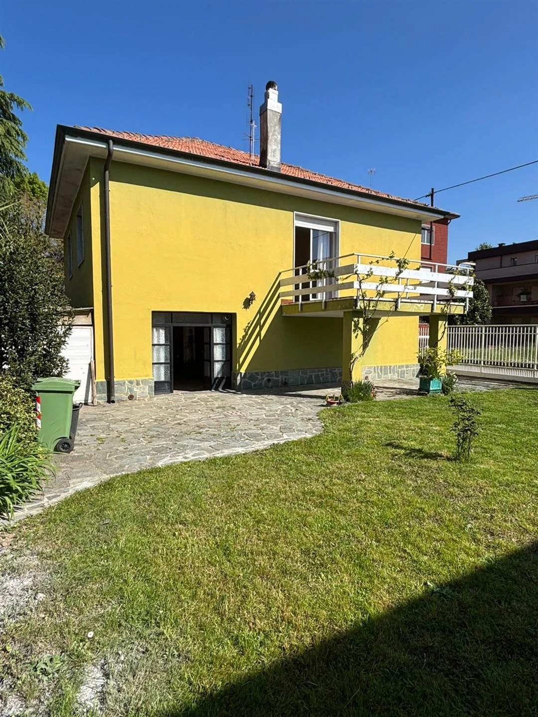 Villa in Vendita a Cavenago di Brianza