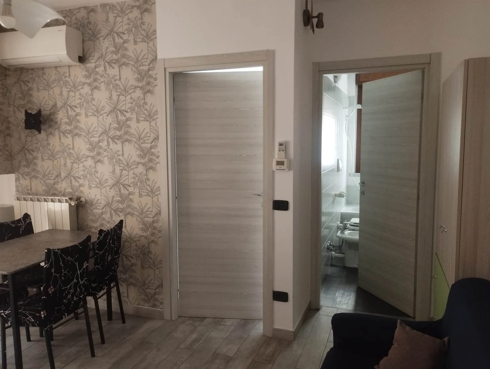 Bilocale completamente arredato con giardino