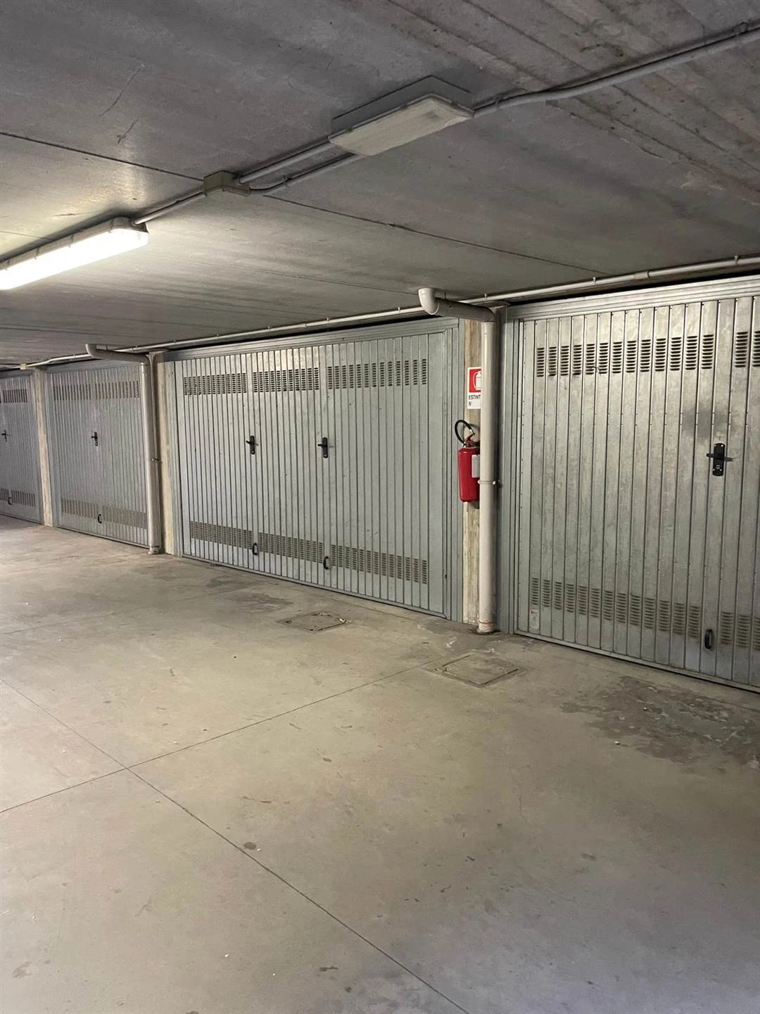 Garage in Vendita a Pozzo d'Adda