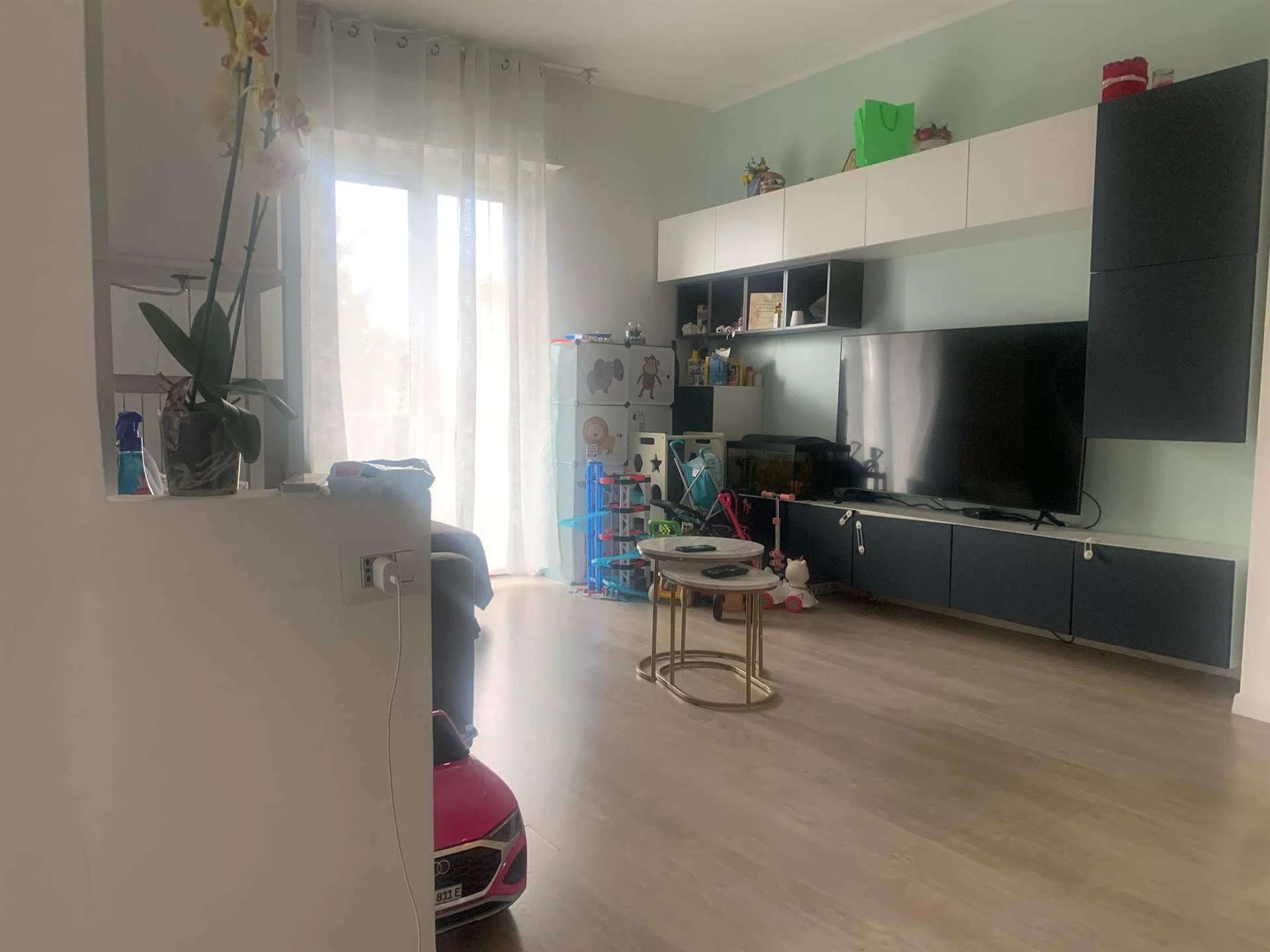 Ampio Trilocale Autonomo con Terrazzino e Box auto