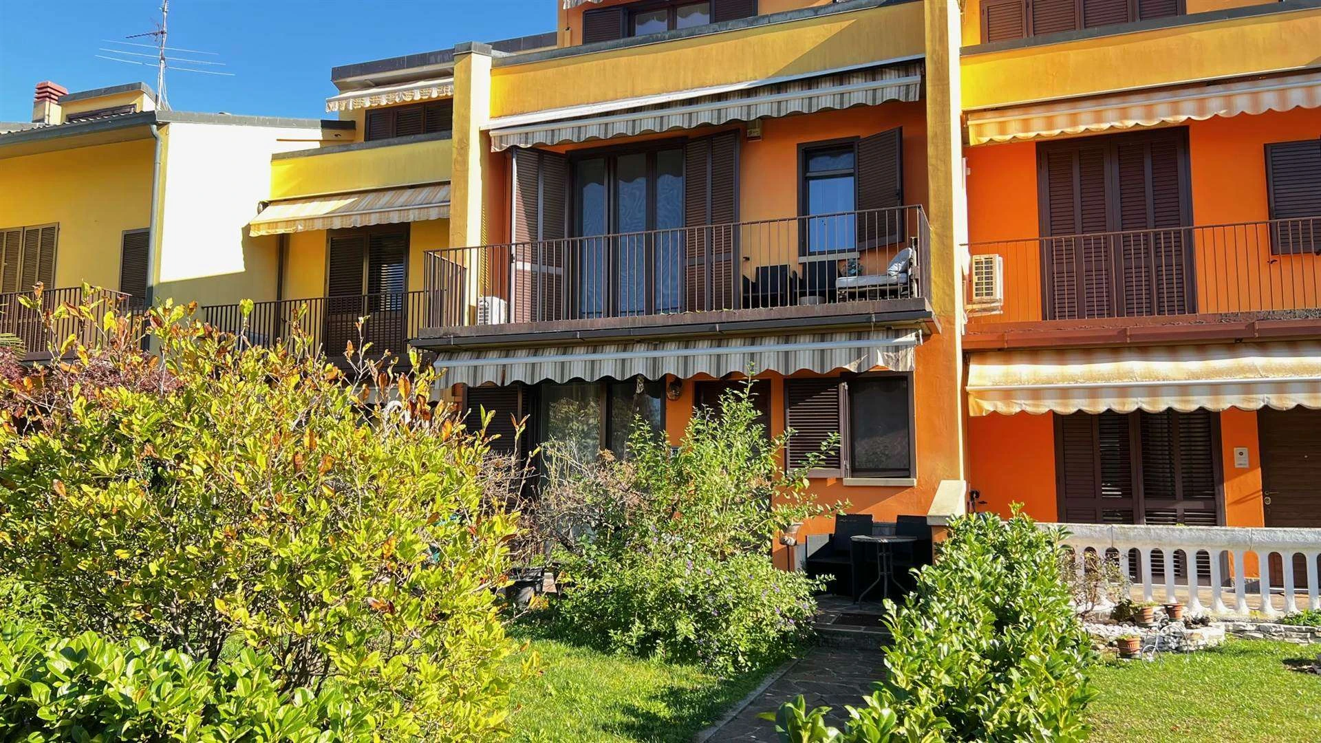 Villa a schiera