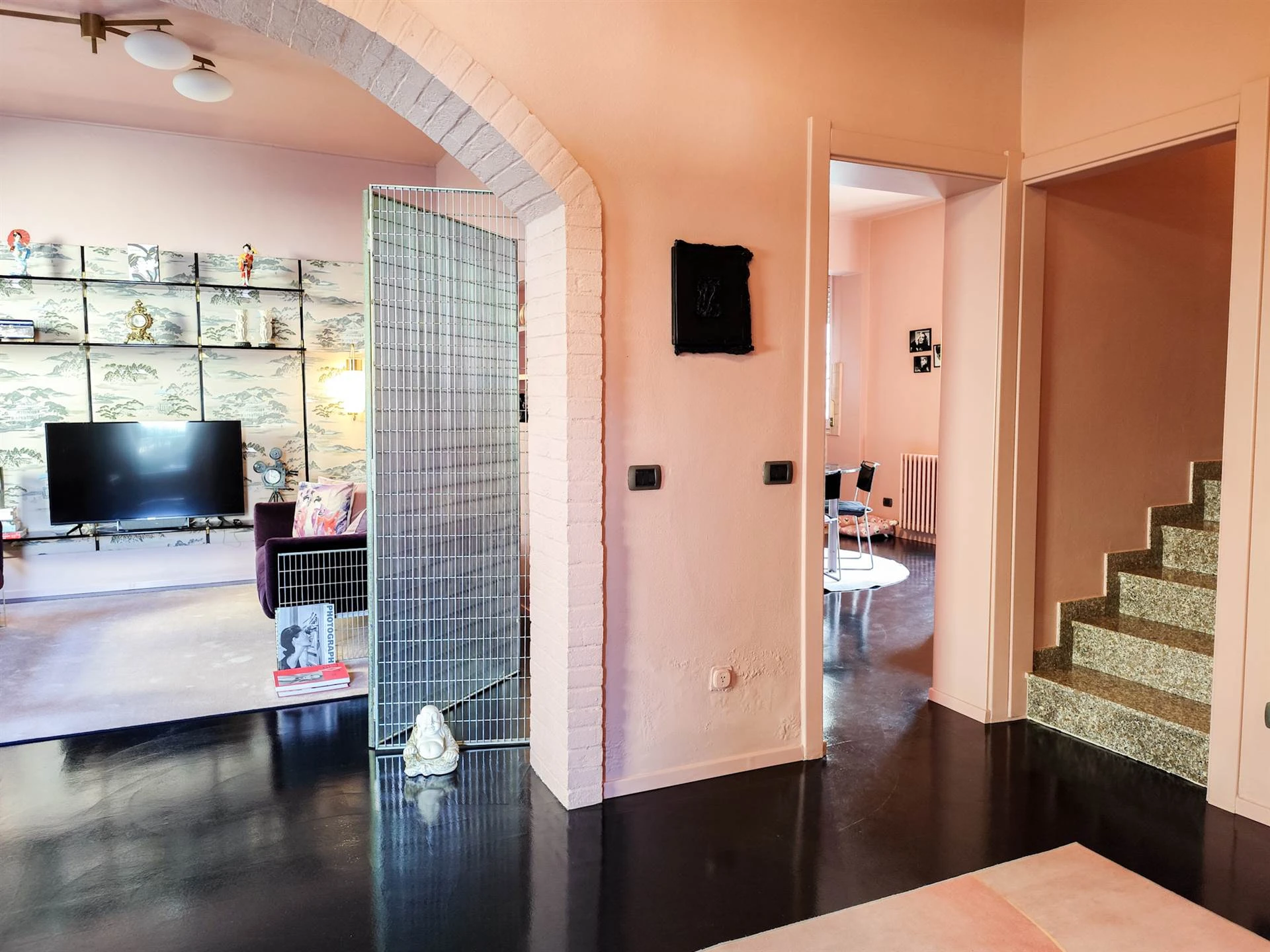 Porzione di Casa Indipendente con Patio privato, Mansarda abitabile ed Autorimessa