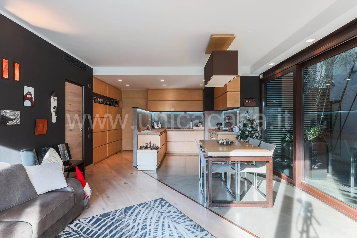 Esclusivo Appartamento di Design con Giardino