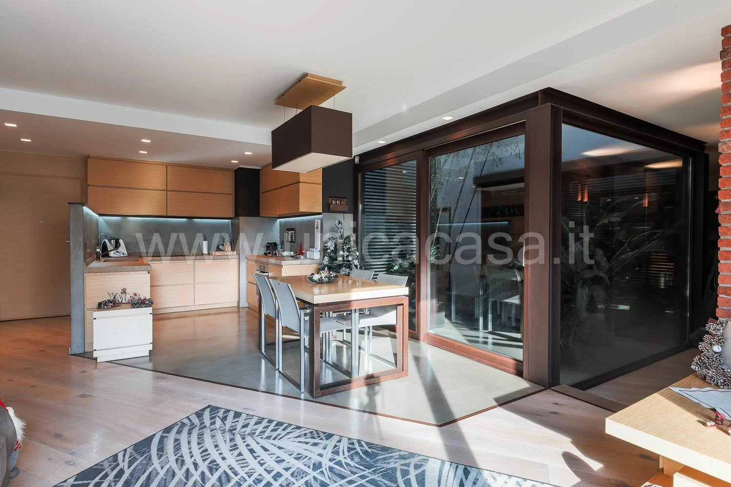 Esclusivo Appartamento di Design con Giardino