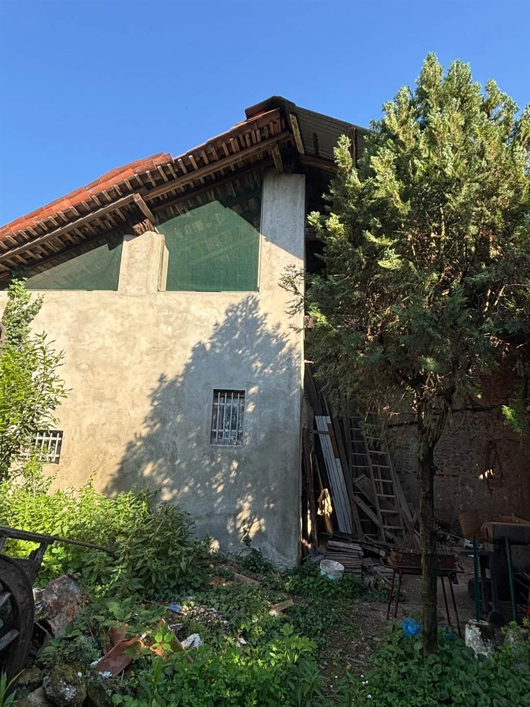 Rustico casale in Vendita a Trezzano Rosa Rustico casale in Vendita a Trezzano Rosa