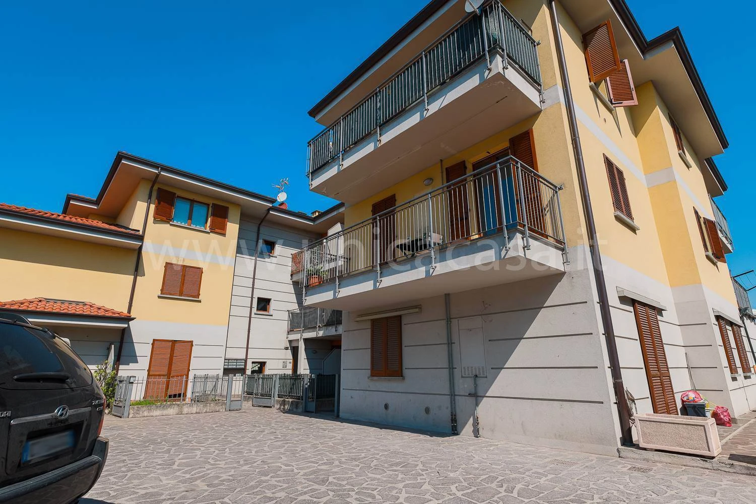 Garage in Vendita a Osio Sopra Garage in Vendita a Osio Sopra